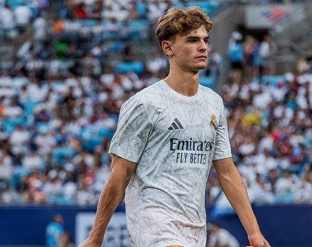 从多方利益 从多方利益