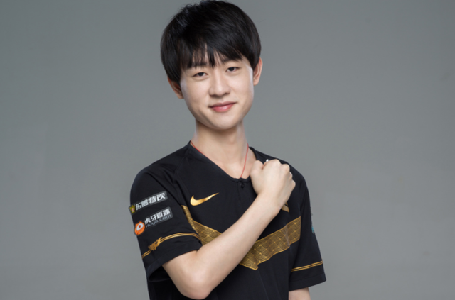 和锋线的纵 和锋线的纵