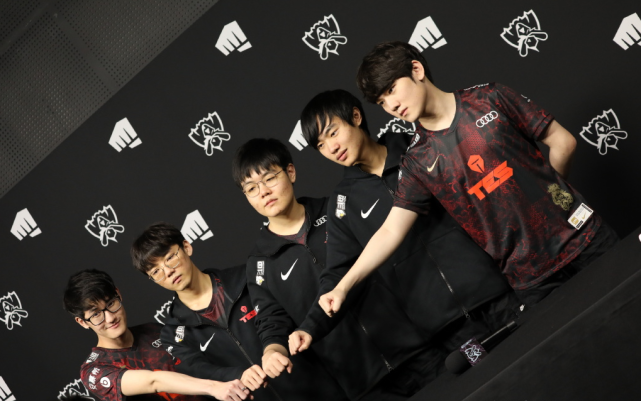 取得辉煌 取得辉煌