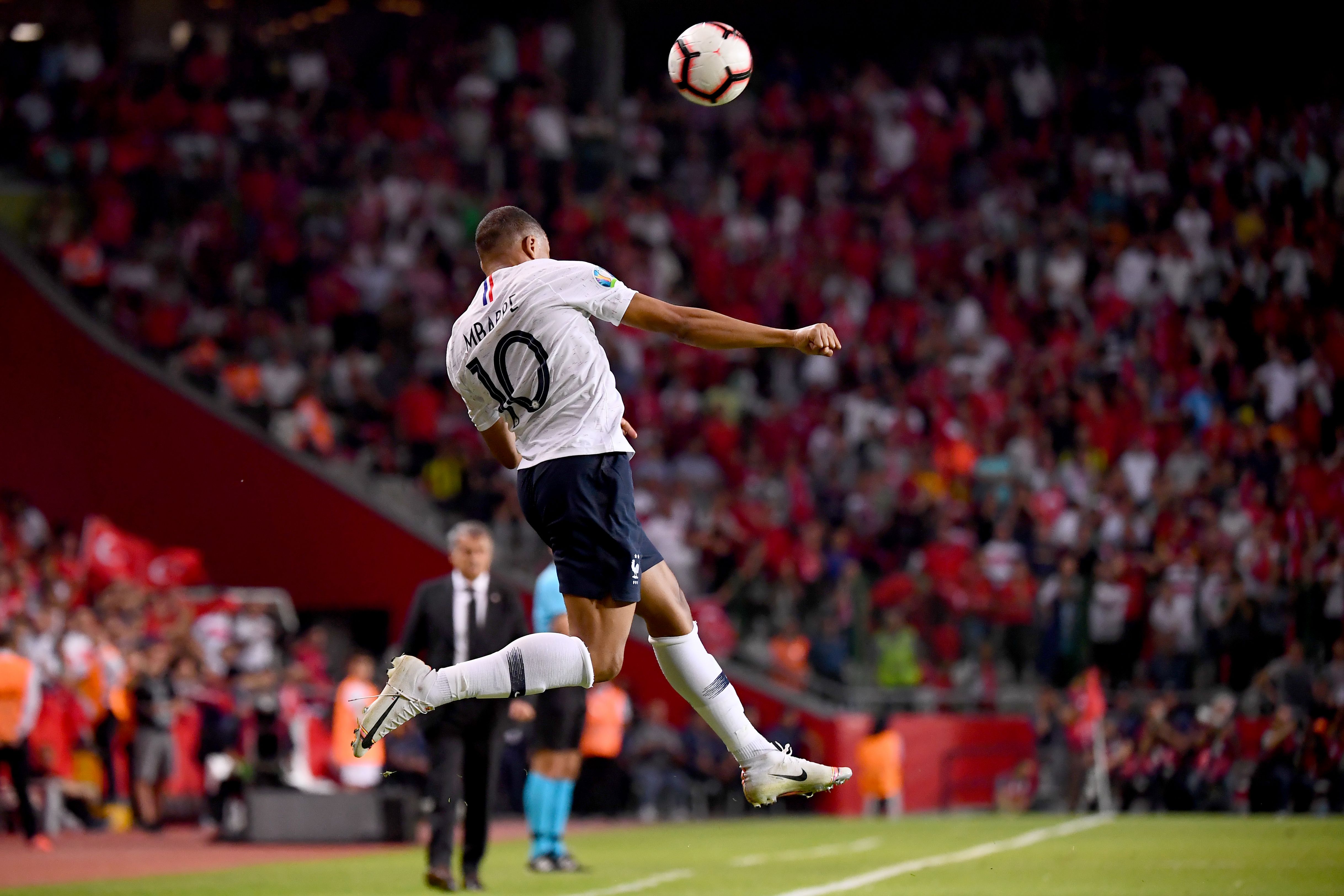 定前完成致 定前完成致