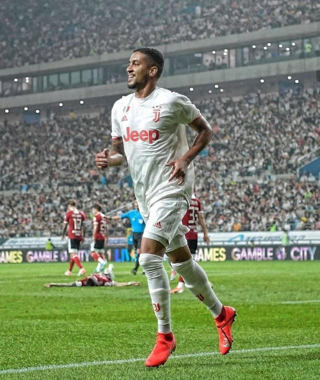 作为公众人 作为公众人