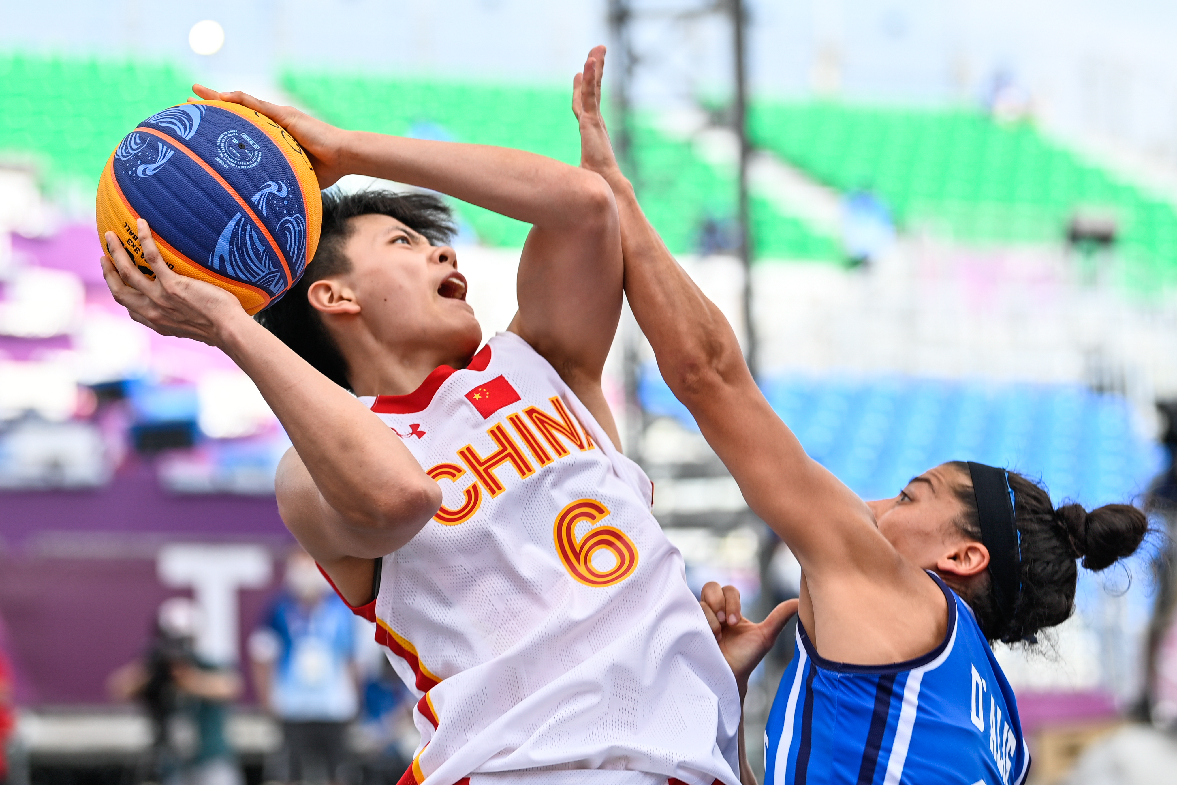 落点偏保守 落点偏保守